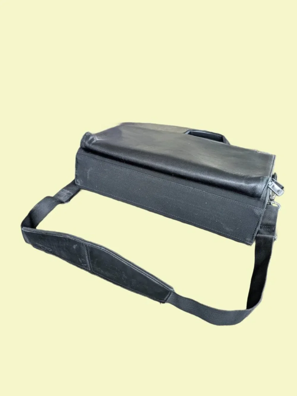 Tumi Leather & Nylon - Vintage Laptop Briefcase - Fits 10